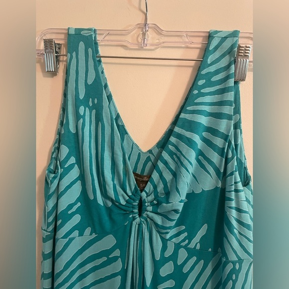 Tommy Bahama Sleeveless V Neck Key Hole Blue Patterned Maxi Sundress Size Small - Picture 3 of 11